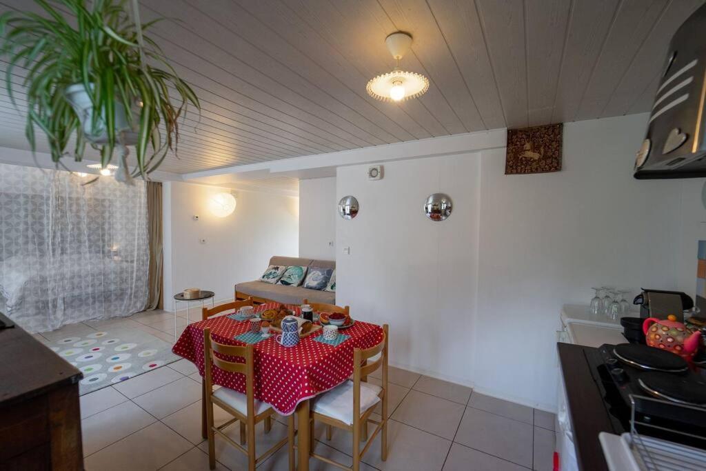 Flat Apartment Doussard Luaran gambar
